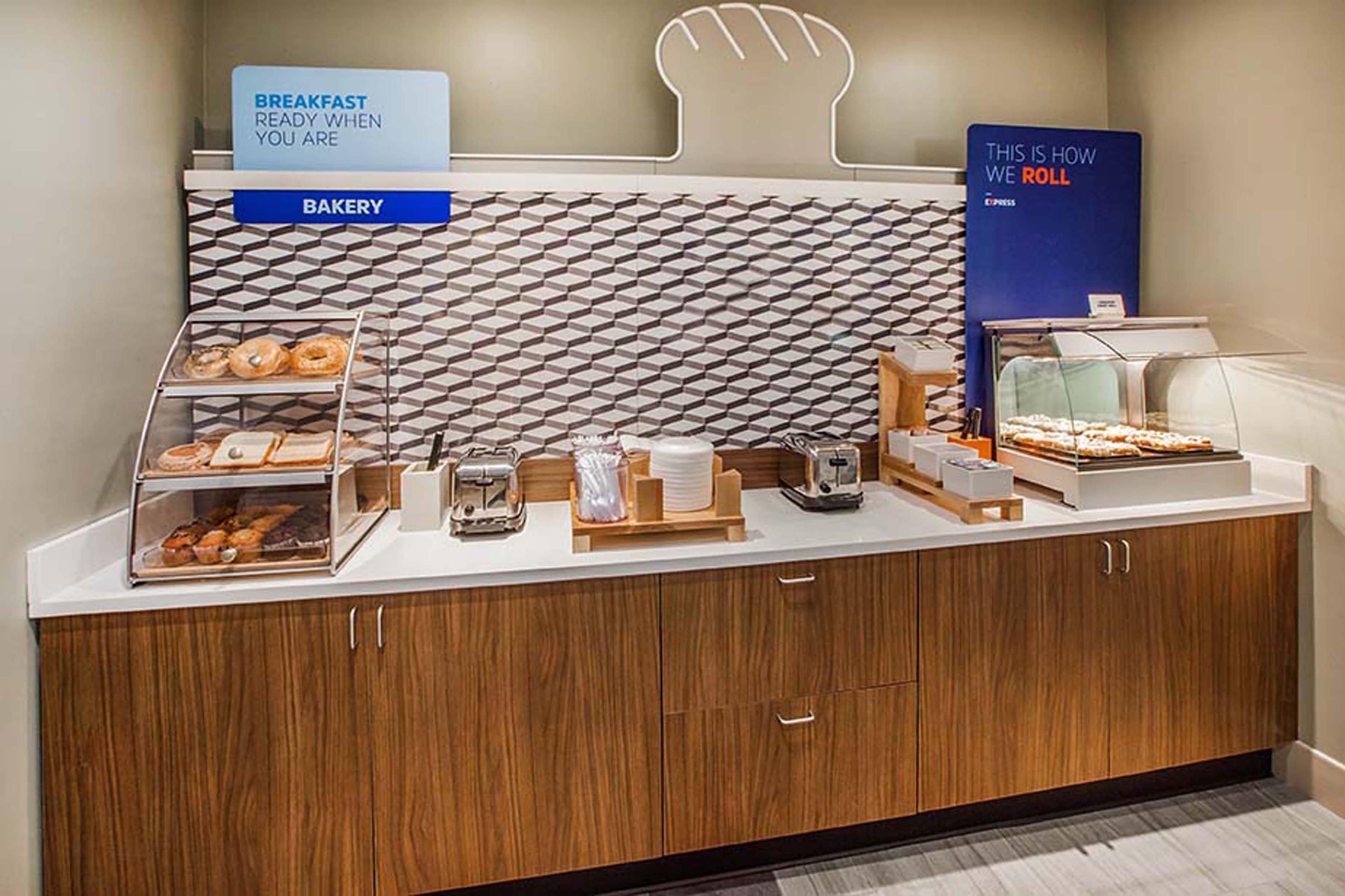 Holiday Inn Express & Suites - Green Bay East By Ihg Exteriör bild