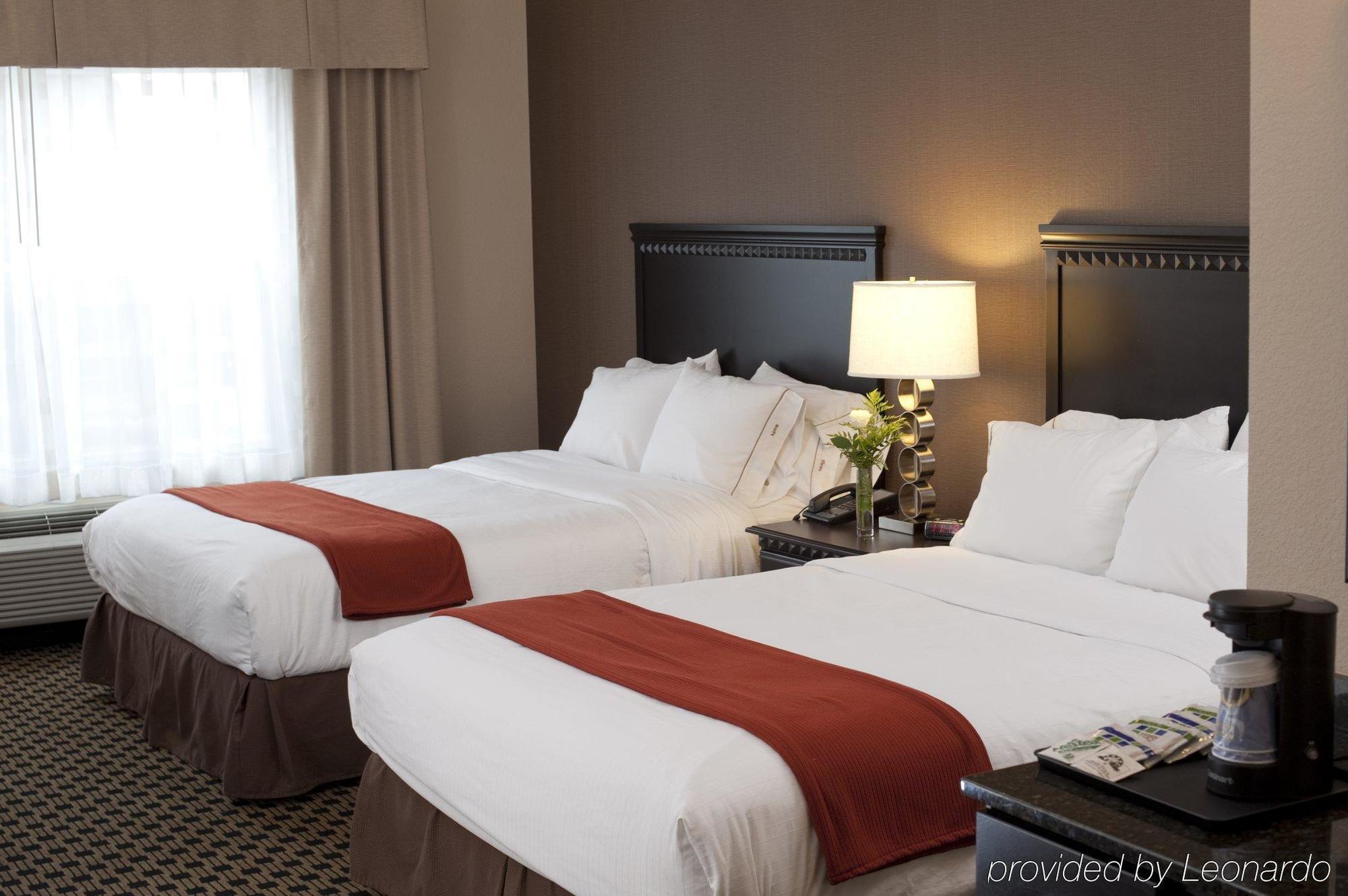 Holiday Inn Express & Suites - Green Bay East By Ihg Rum bild