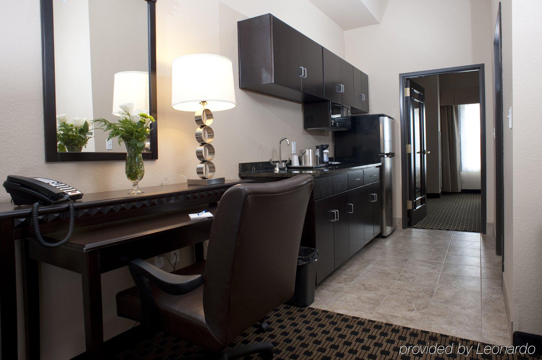 Holiday Inn Express & Suites - Green Bay East By Ihg Rum bild