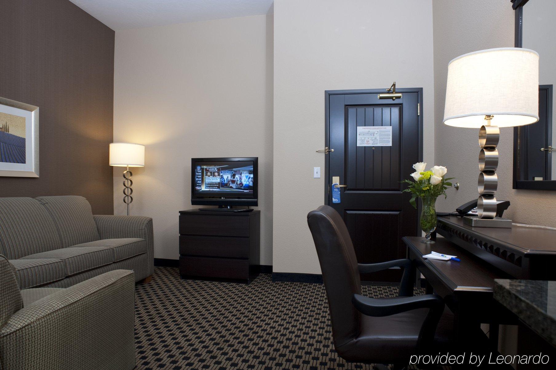Holiday Inn Express & Suites - Green Bay East By Ihg Rum bild